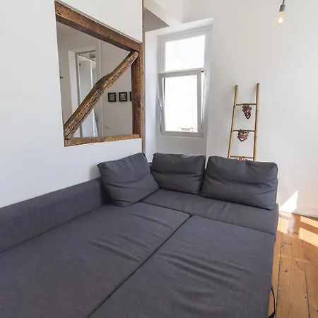 Apartment Lovelystay - 2bedroom Flat - Bica, Charm And Terrace