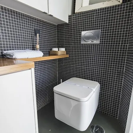 Lovelystay - 2bedroom Flat - Bica, Charm And Terrace