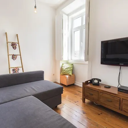 Lovelystay - 2bedroom Flat - Bica, Charm And Terrace