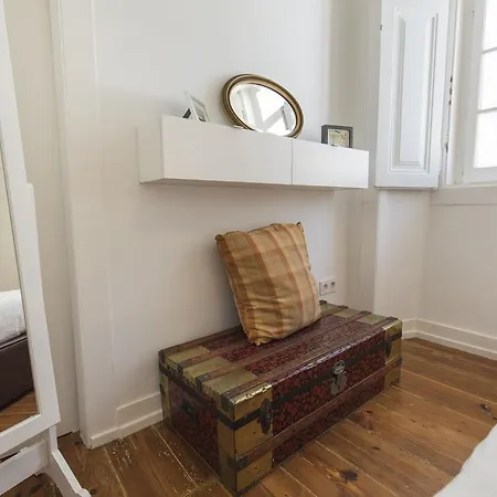 Apartment Lovelystay - 2bedroom Flat - Bica, Charm And Terrace *