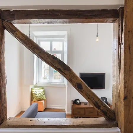 Lovelystay - 2bedroom Flat - Bica, Charm And Terrace *