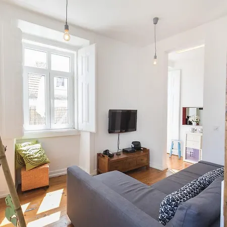Apartment Lovelystay - 2bedroom Flat - Bica, Charm And Terrace *